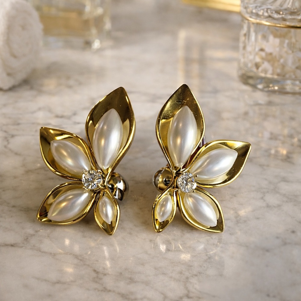 Elegant Gold and Pearl Flower Earrings Chunky Jewelry NWT